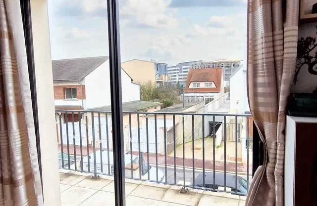 Homerez - Charming House in Clamart with Garden and Jacuzzi