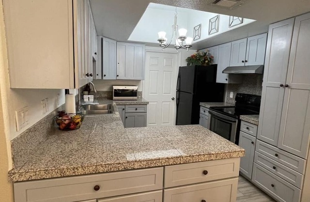 Spacious Beautiful Home Near Las Vegas Strip