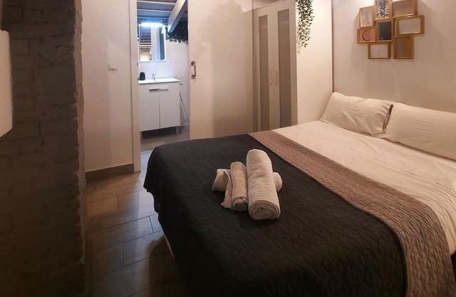 Cozy Apartment Without Kitchen - Wifi Free
