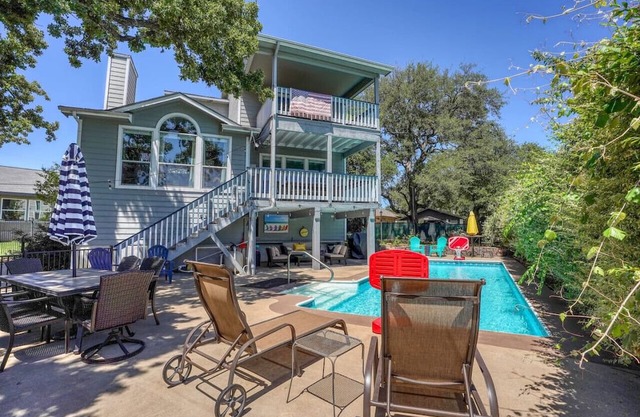 3 Bdrm on Lake LBJ w/ Pool | Book for Eclipse!
