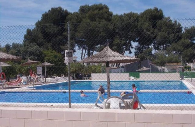 Bungalow en una Urbanización Tranquila con Piscina Comunitaria