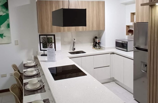 Moderno Apartamento Recién Remodelado Totalmente, Bellamente Decorado y Equipado