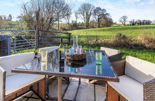 2 bedroom accommodation in Usk