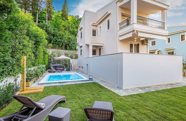 Magdalena Home - Outdoor pool | heated Jacuzzi