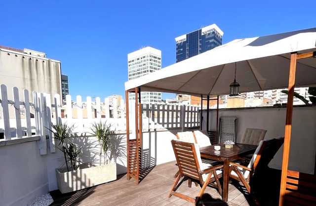 Plaza de España independent house