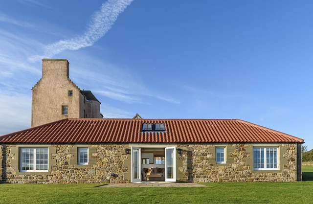 Fenton Lodge - Two Bedroom Villa, Sleeps 4