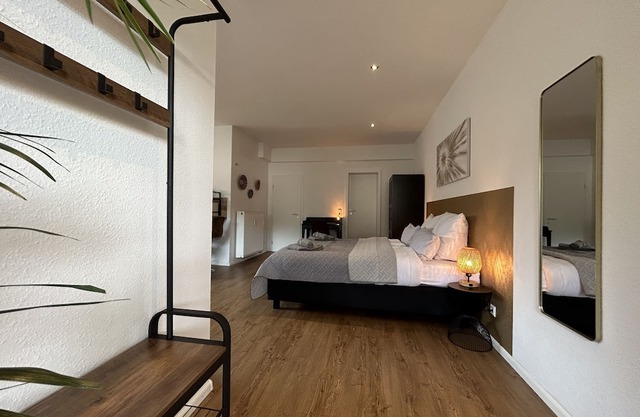 Lumiflats: Deluxe Studioapartment mit Terrasse und Garten Nähe Europapark