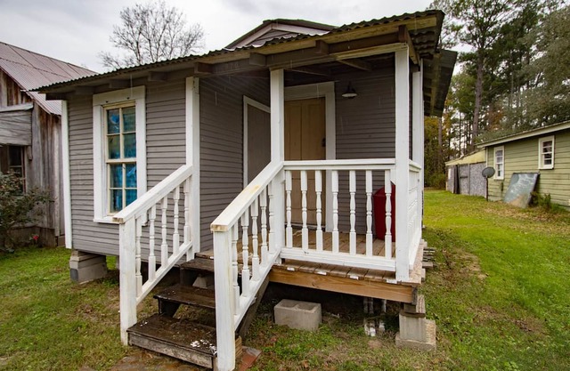 Charming Country Cabin