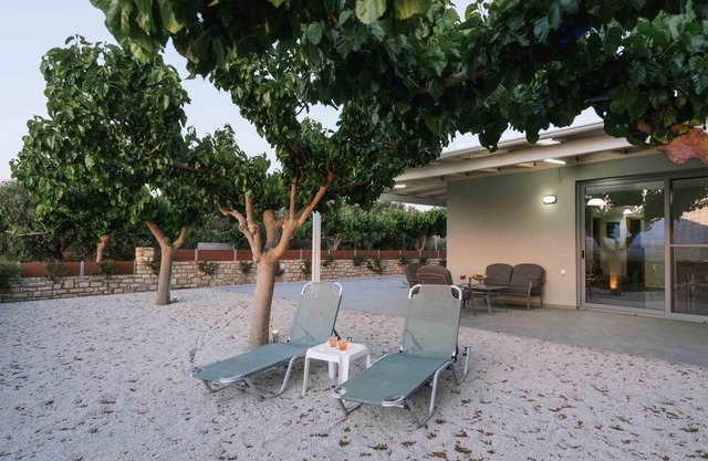 Amfithea Villas Petrokefali 1