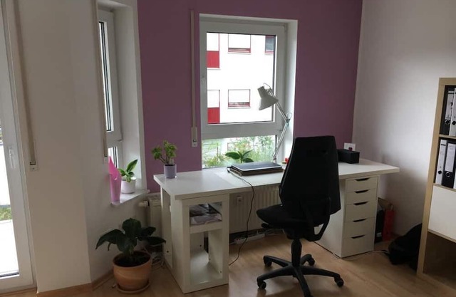 Schöne, helle 2-Zimmer Wohnung mit Balkon und TG-Stellplatz in Tübingen