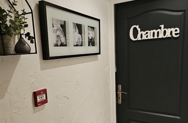 L'anthracite Courlaoux, Chambres Indépendante 2 Personnes