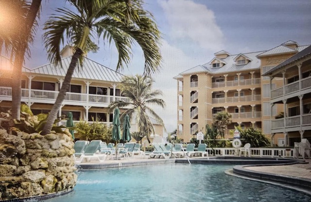 Morritt's Tortuga Club :Three pools , lovely beach and pier. 2Bd/2Bth.