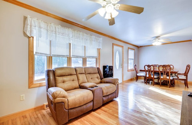 Pet-Friendly New Egypt Home w/ Patio + Grill