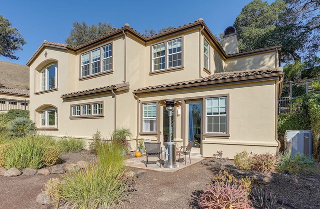 Spacious California Escape w/ Patio, Near Beaches!