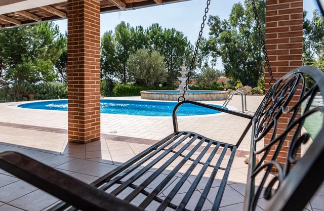 Bed and Breakfast "Agrigento Pool and Garden" with Private Pool, Shared Terrace & Wi-Fi