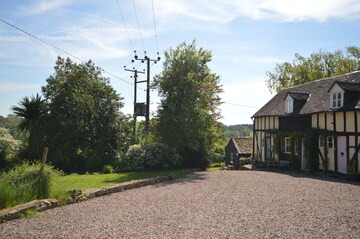 Whitewells Farm Cottages, Malvern in Malvern
