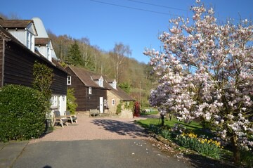 Whitewells Farm Cottages, Malvern in Malvern
