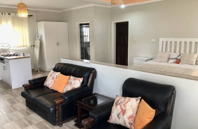 1 bed apartment in Mount Pleasant Heights - 2013