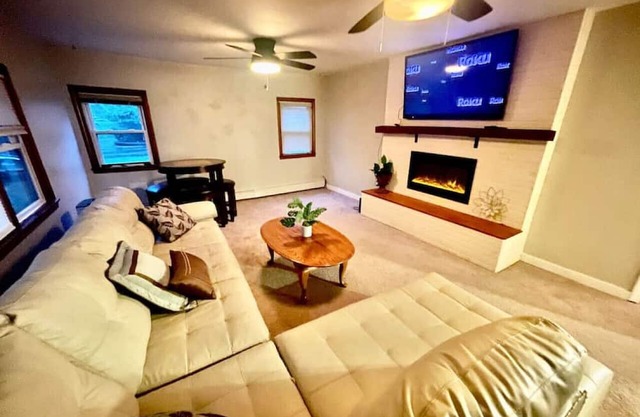 Union Lake Retreat*