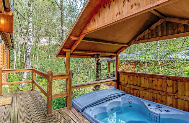 1 bedroom accommodation in Freehay, Cheadle