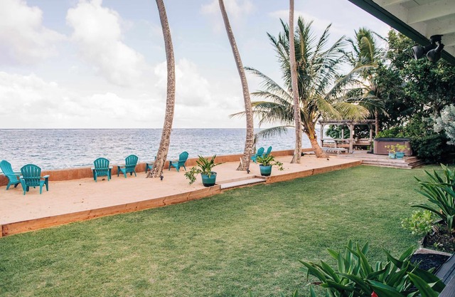 Beachfront Luxurious Hawaiian Oasis