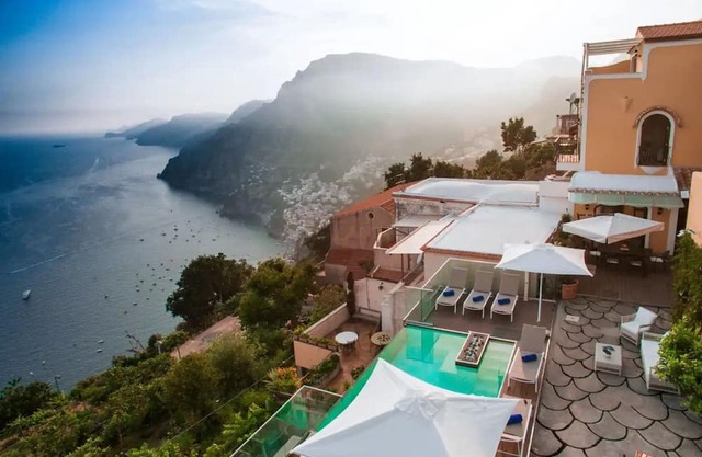 Villa in Positano with 5 bedrooms sleeps 10