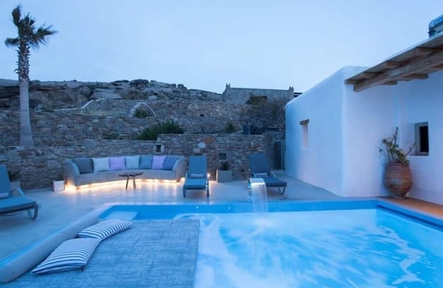 Superior 2 Bedroom Apartment with Private Pool