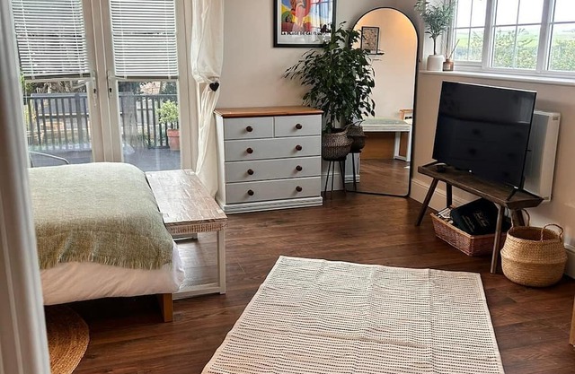 Self-contained cabin with stunning views!