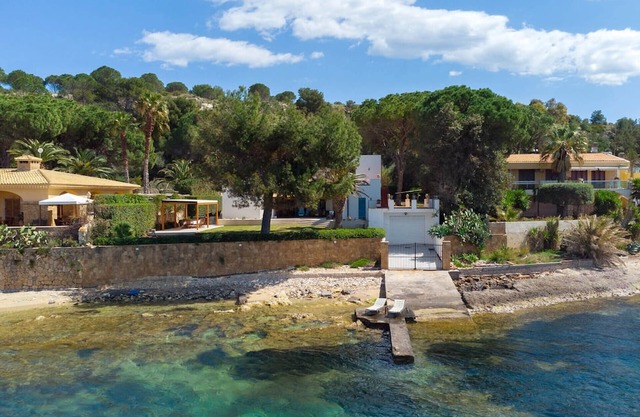 Celeste - Four Bedroom Villa, Sleeps 8