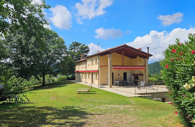 B&B Villa Euganea, double room with private bathroom overlooking Hills