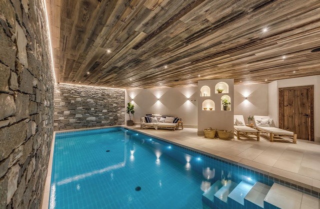 Luxury Catered Ski Chalet Blackcomb in Val d'Isere, France LVDI-4