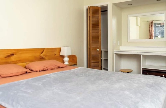 Pine Lake 3-Bedroom Cottage #12 - The Gallery