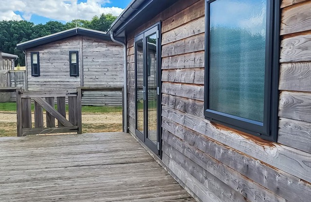 2 bedroom accommodation in Newbury