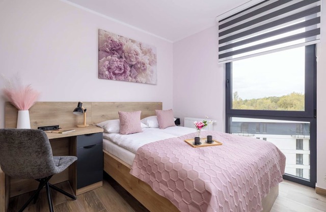 Medyków 34 Katowice | Stylish Apartment with a Balcony | Ideal for Remote Work