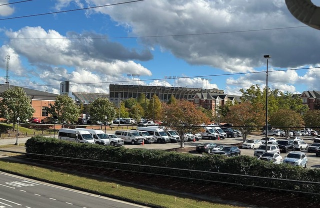 War Eagle Retreat-Steps from Jordan-Hare and Downtown Auburn!