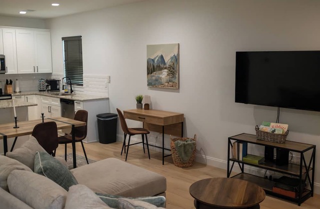 Charming 3-bedroom house in Woodruff with Garage and Fenced Yard