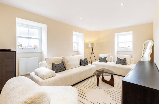 E1 Loft - Modern and spacious 3bed 2bath near Shoreditch & Canary Wharf.