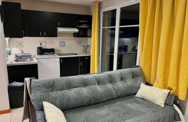 Relaxing apartment, swimming pool - sauna, golf view