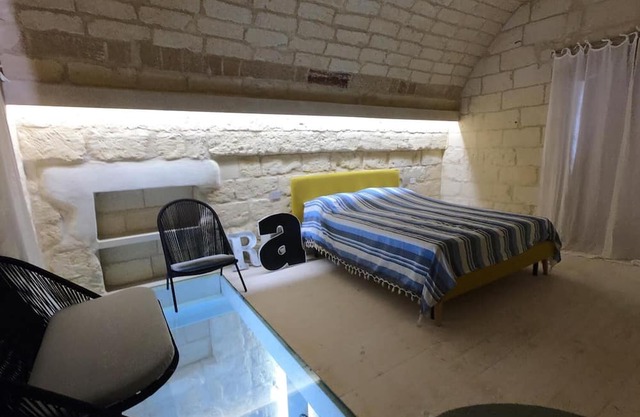 Apartment 'Bianco Mare Teti' with Wi-Fi and Air Conditioning