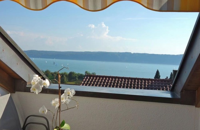 Gemütliche 65 m² DG- Fewo mit Einmaligem See-und Bergblick in Sipplingen