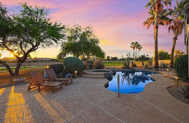 3-bedroom house in The Grand On the Golf Course with Sunset Views and Pool