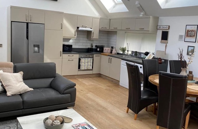 South Dublin Housing for Contractors - Sleeps 5