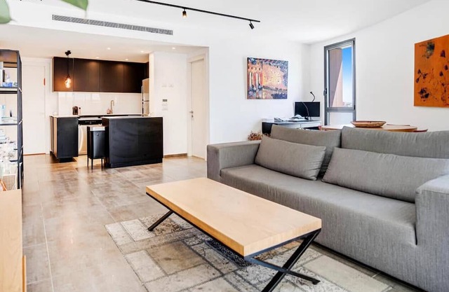 Bright and Hype 2BR in Florentin by FeelHome