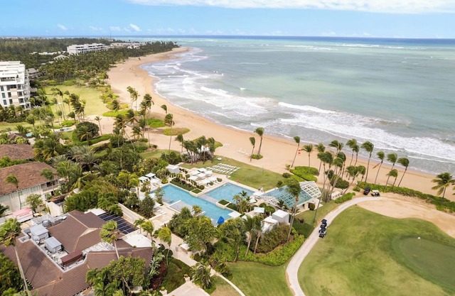 El Yunque Penthouse - Spacious 4 Bedroom Villa in the Best Resort in Puerto Rico