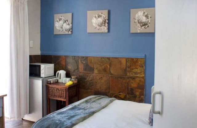 Orchard Guesthouse Standard Queen Room