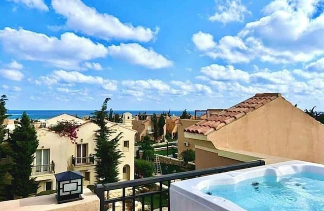 Fancy villa @ mountain view north coast