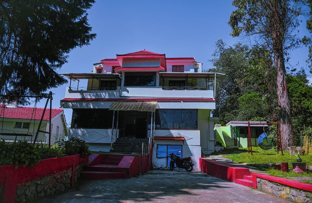 Spacious 6-bedroom villa in serene Kodaikanal with WiFi