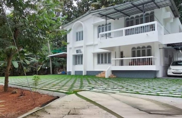 Genesis Spaces Upper 8 guests