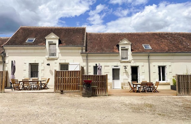Comfortable cottages near Beauval with wifi and parking