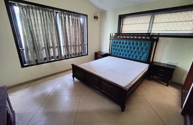 Pine Estate, Lonavala by Ebony Stays – 4BHK Villa with Pool & Mountain Views